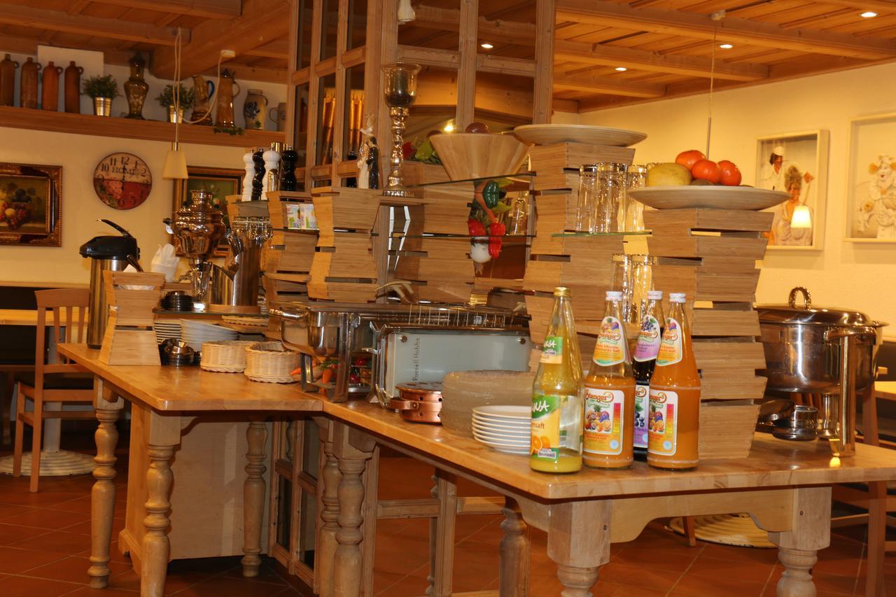 Landhotel Rangau Gasthof & Brennerei Markt Erlbach 외부 사진