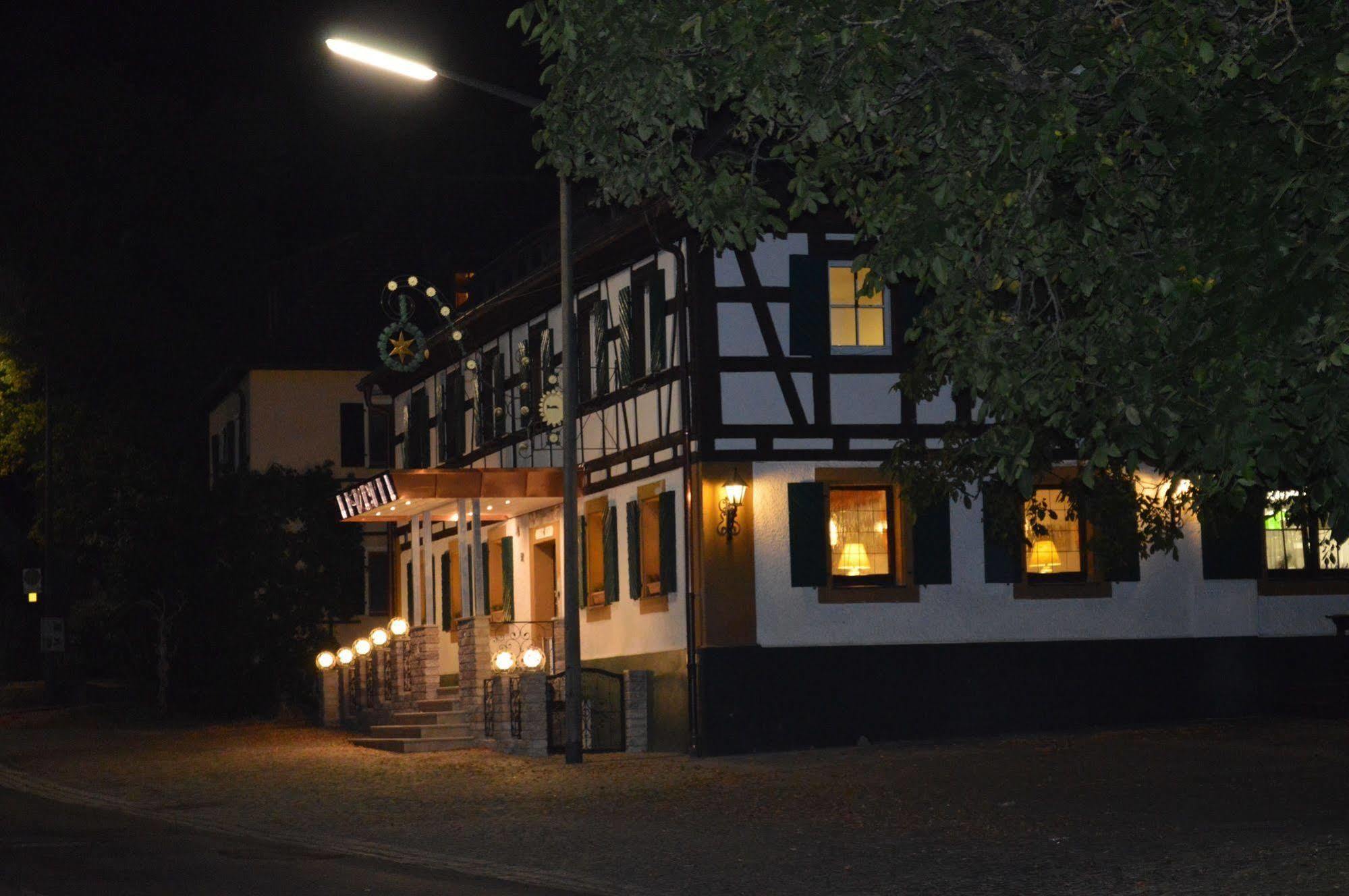 Landhotel Rangau Gasthof & Brennerei Markt Erlbach 외부 사진